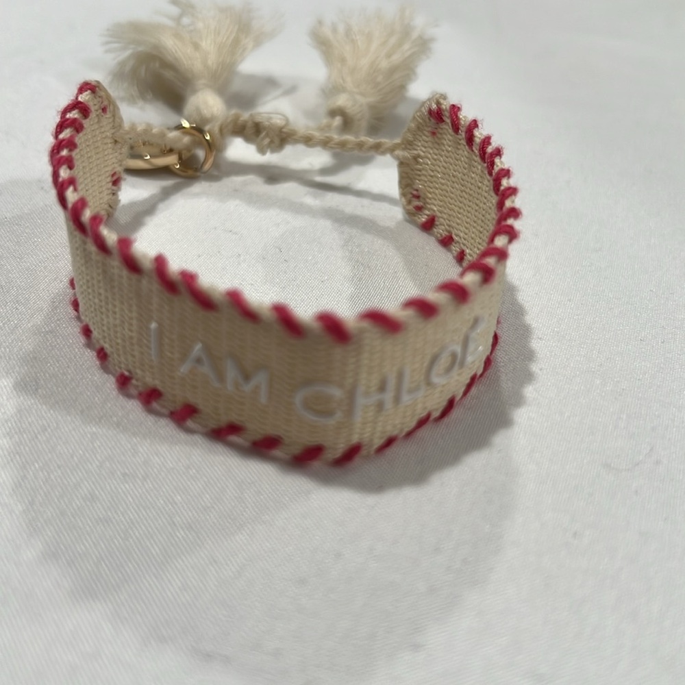 CHLOE
Cloth bracelet
Never worn